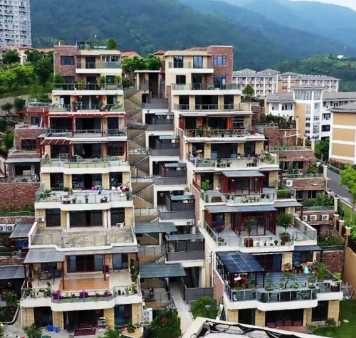 萊茵斜行電梯入駐水夢(mèng)庭苑，讓詩(shī)意棲居毫不費(fèi)力